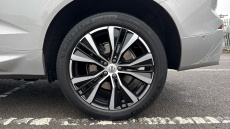 Volvo XC60 2.0 B4D Plus Dark 5dr AWD Geartronic Diesel Estate